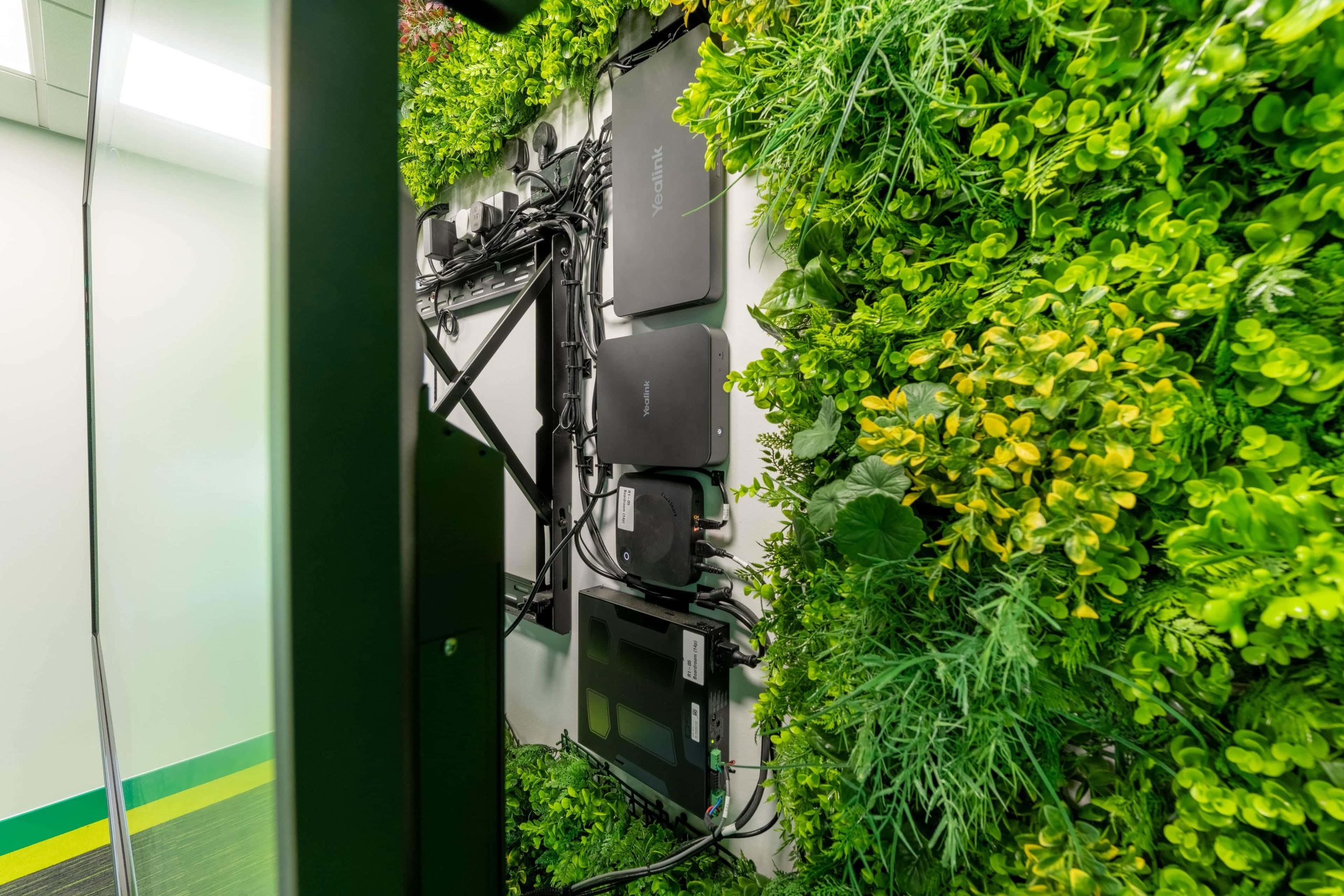 av installation services
