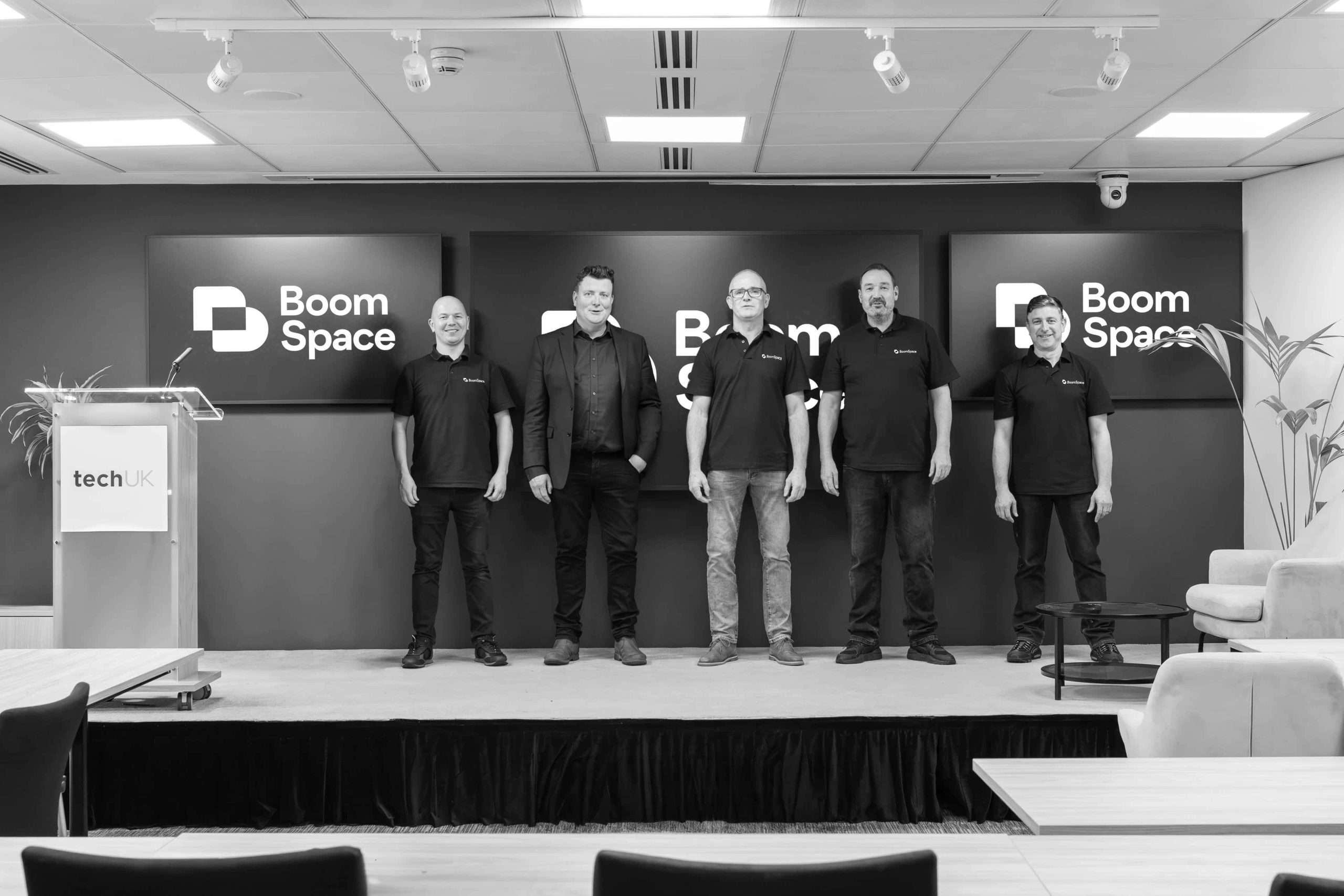 a team of commercial av installation specialists